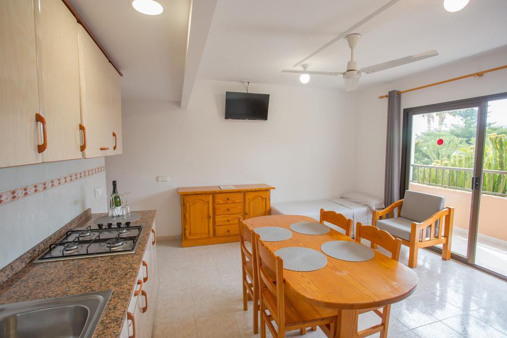 Apartamentos Zodiac San Antonio  Luaran gambar